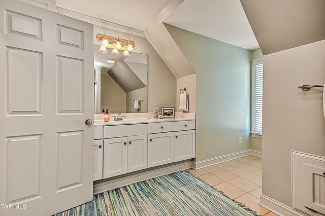 204 Strawberry Field Drive, Johnson City, TN 37604