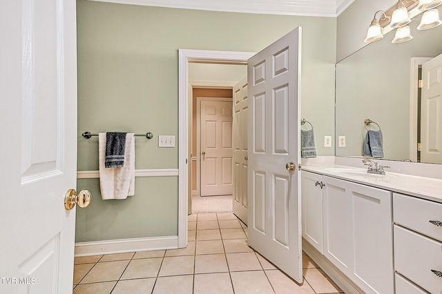 204 Strawberry Field Drive, Johnson City, TN 37604