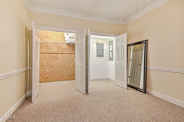 204 Strawberry Field Drive, Johnson City, TN 37604