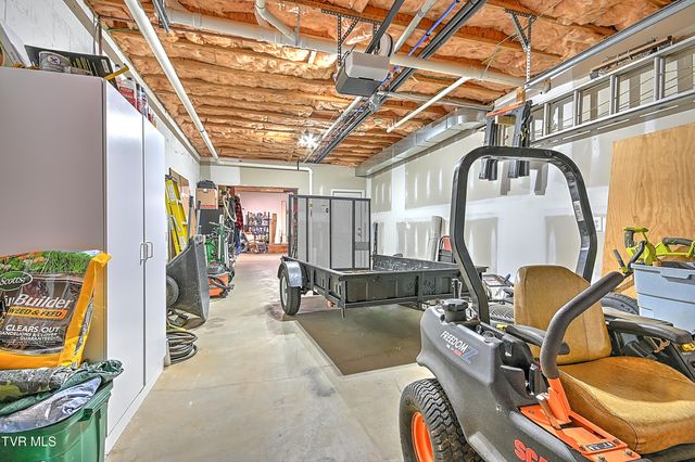 204 Strawberry Field Drive, Johnson City, TN 37604