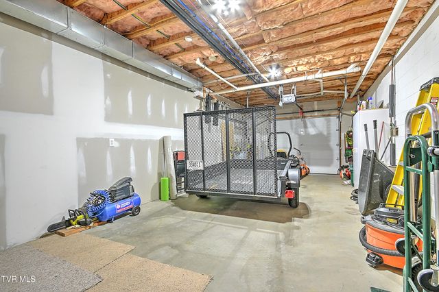 204 Strawberry Field Drive, Johnson City, TN 37604