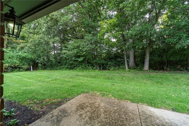 2221 Tall Timber Court, Fairborn, OH 45324