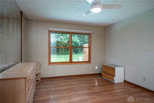 2221 Tall Timber Court, Fairborn, OH 45324