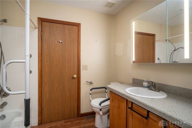 2221 Tall Timber Court, Fairborn, OH 45324
