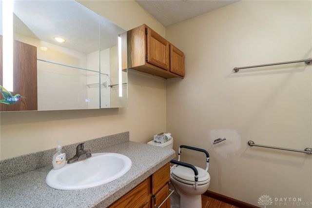 2221 Tall Timber Court, Fairborn, OH 45324