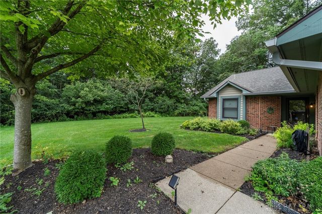 2221 Tall Timber Court, Fairborn, OH 45324