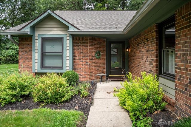 2221 Tall Timber Court, Fairborn, OH 45324