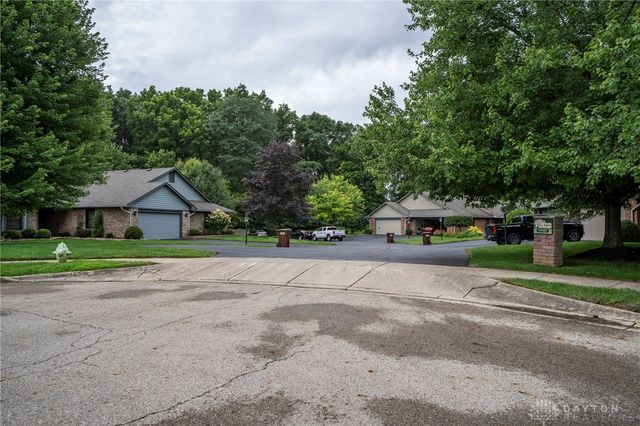 2221 Tall Timber Court, Fairborn, OH 45324