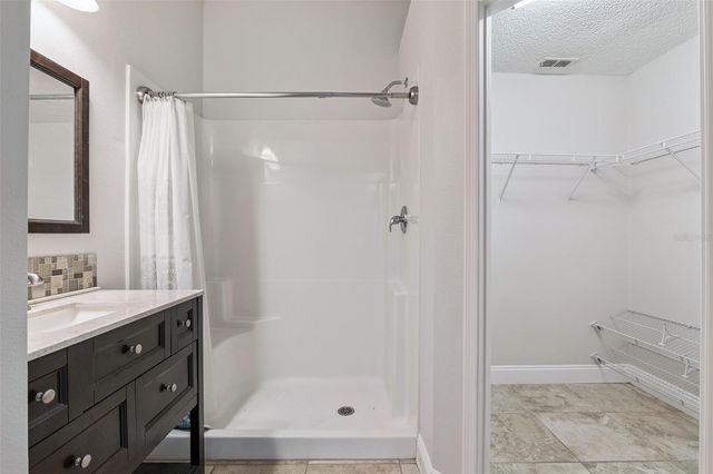 192 KELLY CIRCLE, Sanford, FL 32773