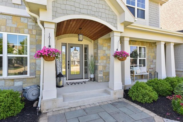 N66W15735 Fox Meadow DRIVE, Menomonee Falls, WI 53051