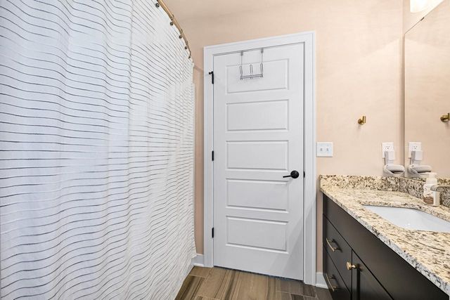 N66W15735 Fox Meadow DRIVE, Menomonee Falls, WI 53051
