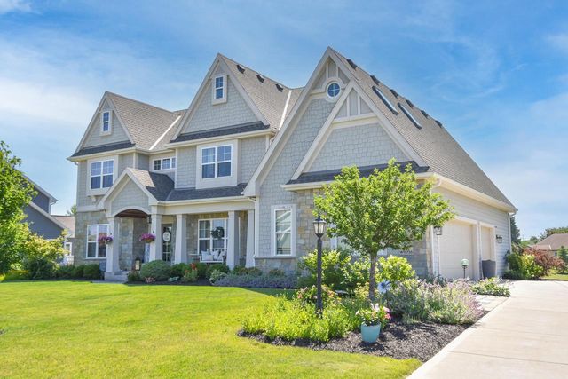 N66W15735 Fox Meadow DRIVE, Menomonee Falls, WI 53051
