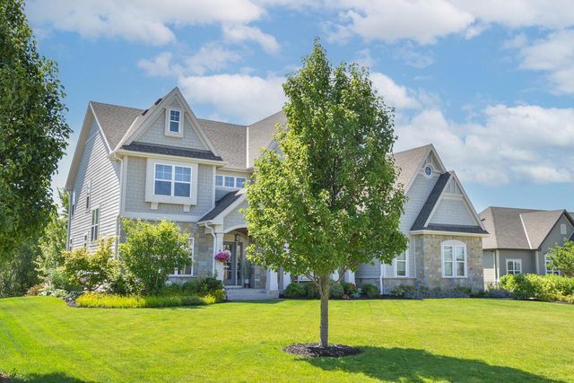 N66W15735 Fox Meadow DRIVE, Menomonee Falls, WI 53051