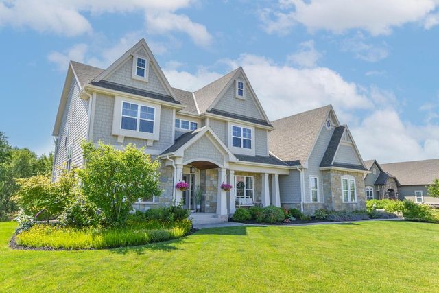 N66W15735 Fox Meadow DRIVE, Menomonee Falls, WI 53051