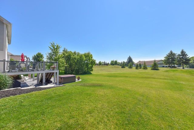 N66W15735 Fox Meadow DRIVE, Menomonee Falls, WI 53051