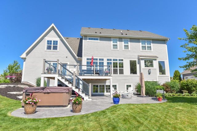 N66W15735 Fox Meadow DRIVE, Menomonee Falls, WI 53051