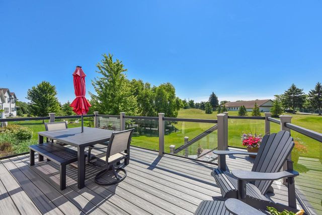 N66W15735 Fox Meadow DRIVE, Menomonee Falls, WI 53051