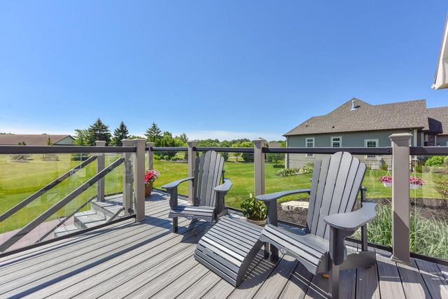 N66W15735 Fox Meadow DRIVE, Menomonee Falls, WI 53051