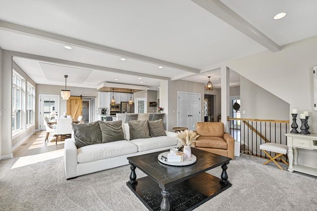 N66W15735 Fox Meadow DRIVE, Menomonee Falls, WI 53051