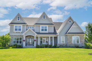 N66W15735 Fox Meadow DRIVE, Menomonee Falls, WI 53051