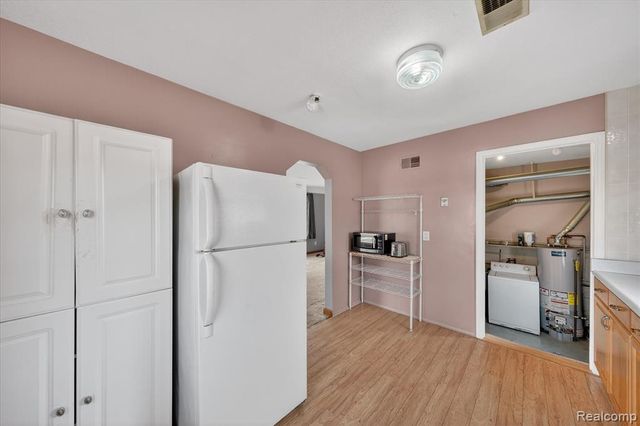 13620 Poplar Street, Southgate, MI 48195