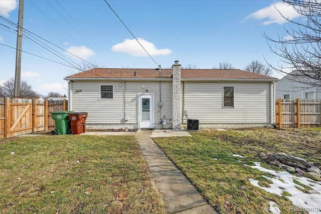 13620 Poplar Street, Southgate, MI 48195