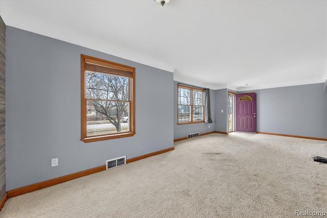 13620 Poplar Street, Southgate, MI 48195