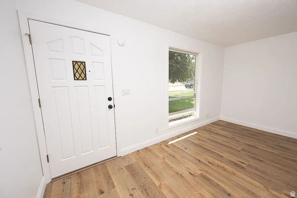 547 N 200 W #547, Bountiful, UT 84010 — photo 2