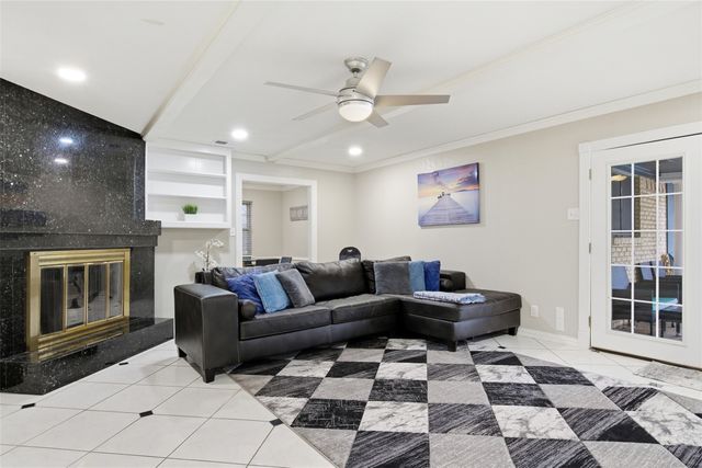 3165 Darvany Drive, Dallas, TX 75220