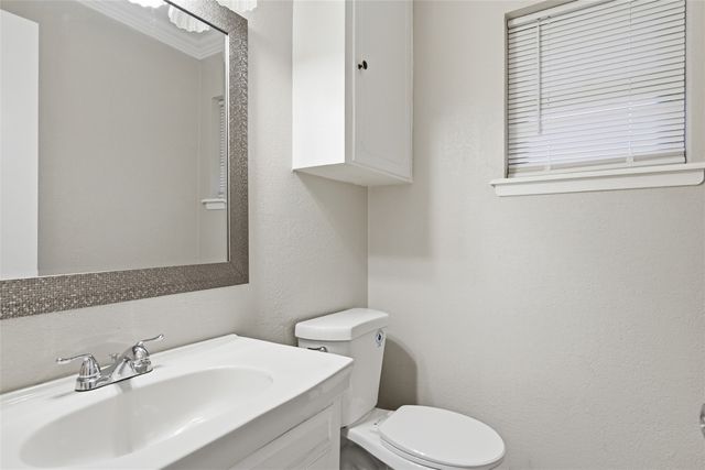 3165 Darvany Drive, Dallas, TX 75220