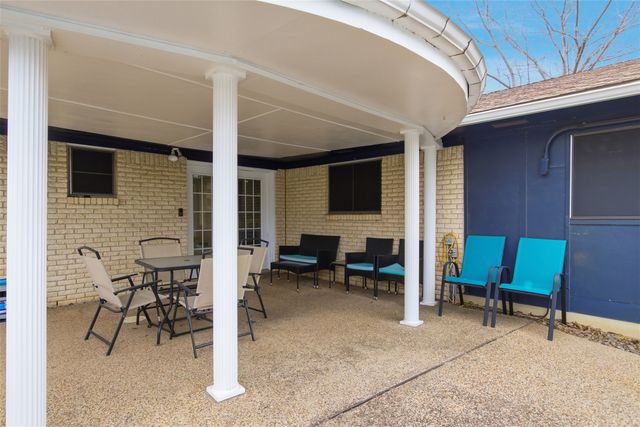 3165 Darvany Drive, Dallas, TX 75220