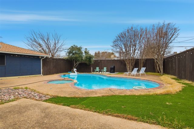 3165 Darvany Drive, Dallas, TX 75220