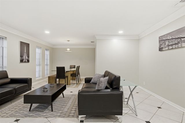 3165 Darvany Drive, Dallas, TX 75220