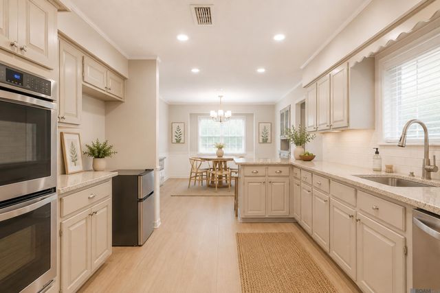 9255 Arnold Rd, Denham Springs, LA 70726