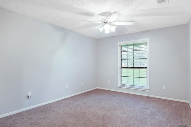 9255 Arnold Rd, Denham Springs, LA 70726