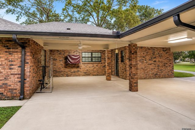 9255 Arnold Rd, Denham Springs, LA 70726
