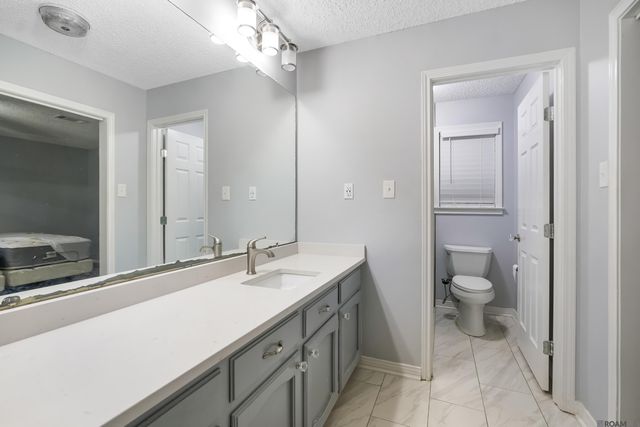 9255 Arnold Rd, Denham Springs, LA 70726