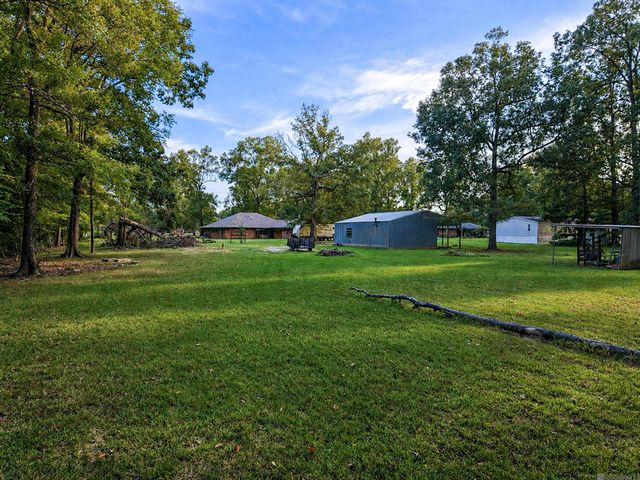 9255 Arnold Rd, Denham Springs, LA 70726
