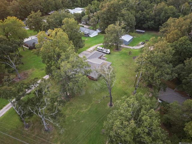 9255 Arnold Rd, Denham Springs, LA 70726