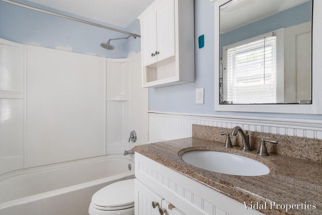 8929 Waruf Avenue, Portage City, MI 49002