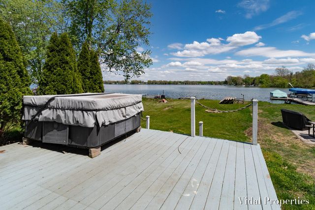 8929 Waruf Avenue, Portage City, MI 49002