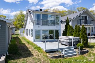 8929 Waruf Avenue, Portage City, MI 49002
