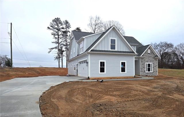 5021 Ashwood Forest Trail, Clemmons, NC 27012