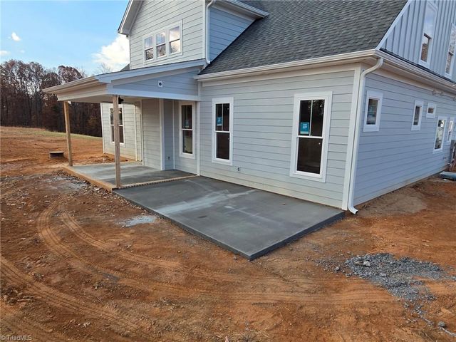 5021 Ashwood Forest Trail, Clemmons, NC 27012