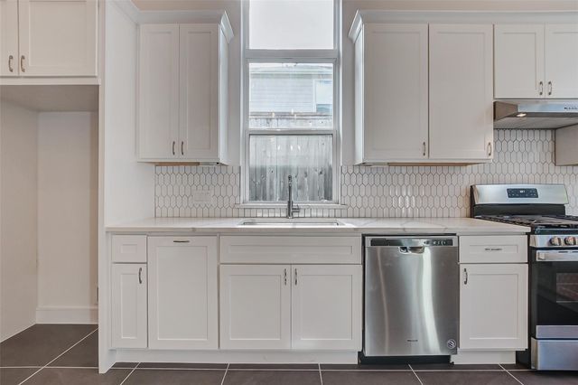 8926 Spring Knoll Forest Drive, Houston, TX 77080