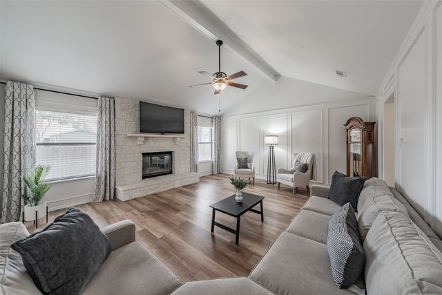 2528 Sunshine Court, Bedford, TX 76021