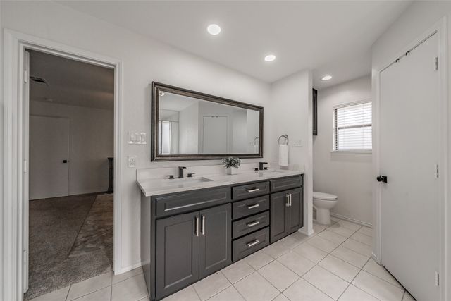 2528 Sunshine Court, Bedford, TX 76021