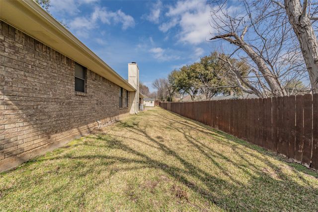 2528 Sunshine Court, Bedford, TX 76021
