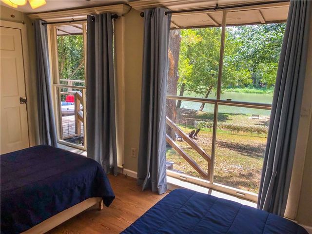 329 Riverwood DR, Bastrop, TX 78602