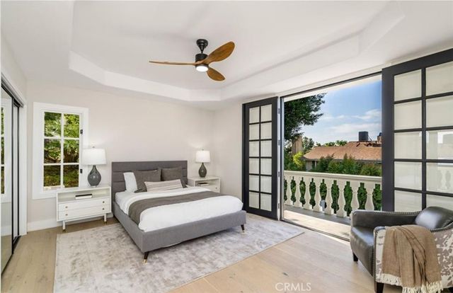 23555 Summit Dr, Calabasas, CA 91302